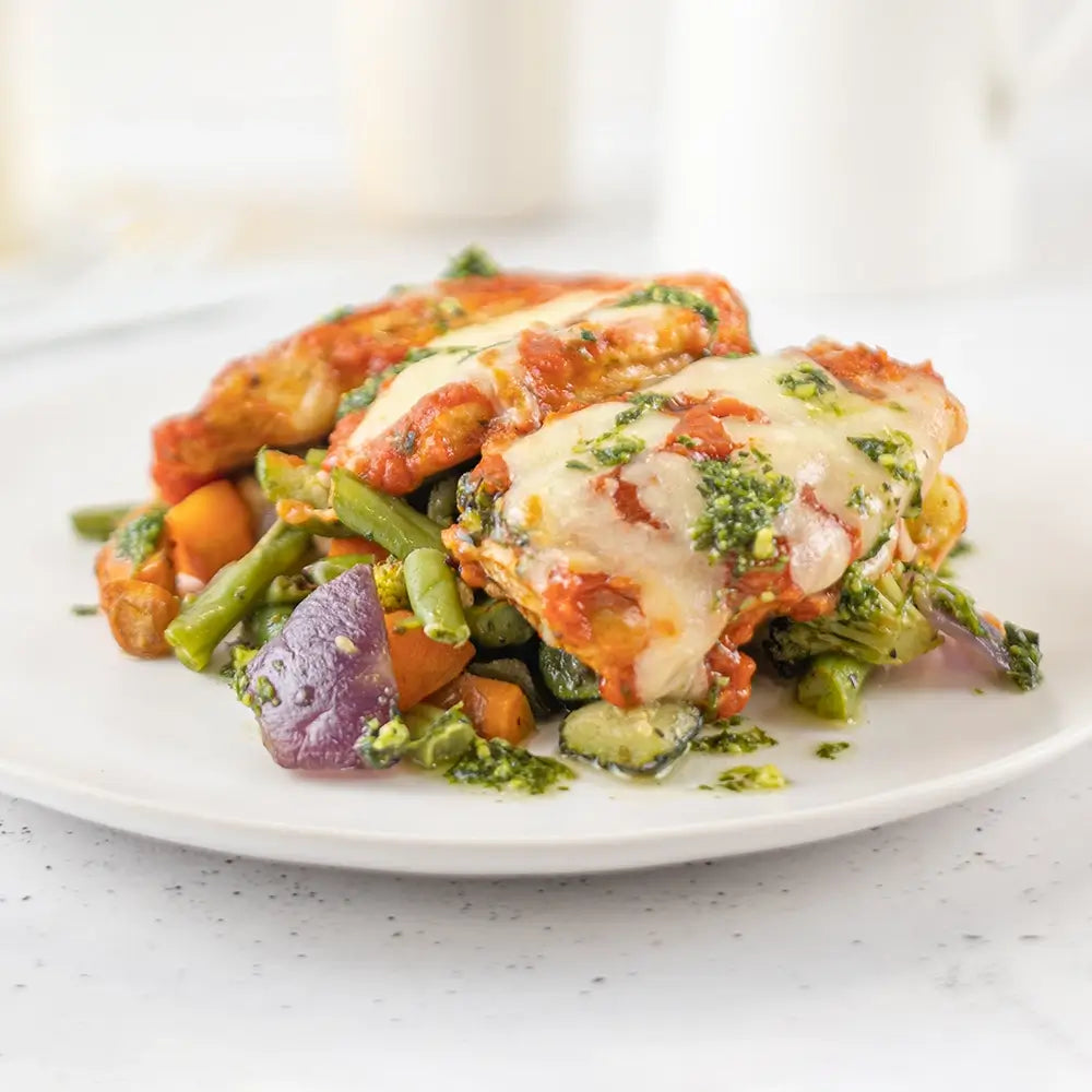 Dinnerbox LowCarb Caprese Chicken and Roast vegetables